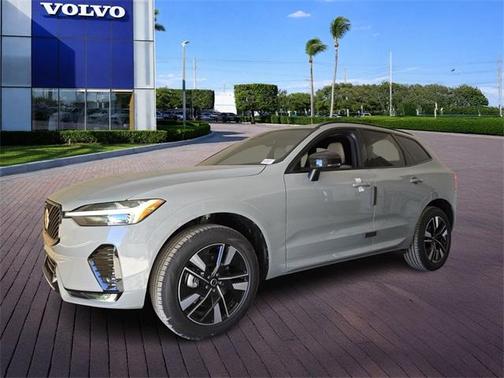 2026 Volvo XC60 B5 Core