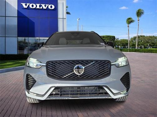 2026 Volvo XC60 B5 Core