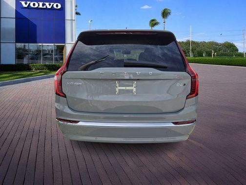 2026 Volvo XC90 B6 Ultra 7-Seater