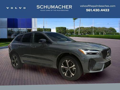Forest Green 2026 Volvo XC60 B5 Core