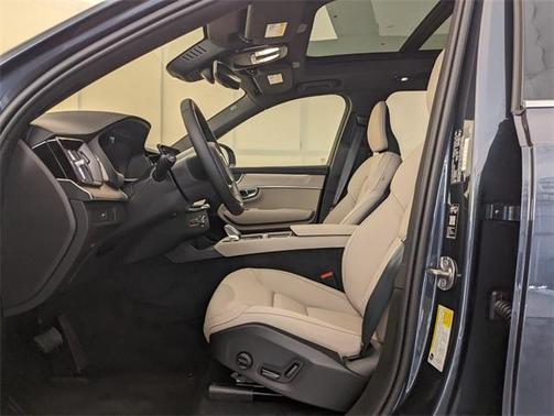 2026 Volvo XC90 B5 Plus 7-Seater