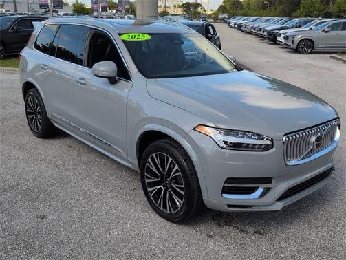 2025 Volvo XC90 Plug-In Hybrid T8 Core 7-Seater