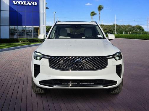 Crystal White Pearl 2026 Volvo XC90 B6 Ultra 7-Seater