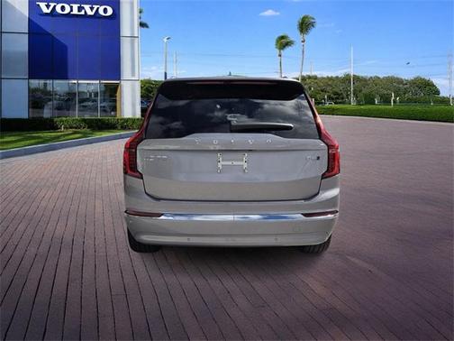 2026 Volvo XC90 B6 Ultra 7-Seater