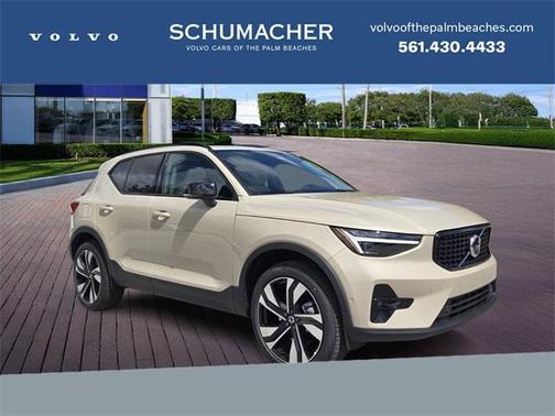 2026 Volvo XC40 B5 Ultra