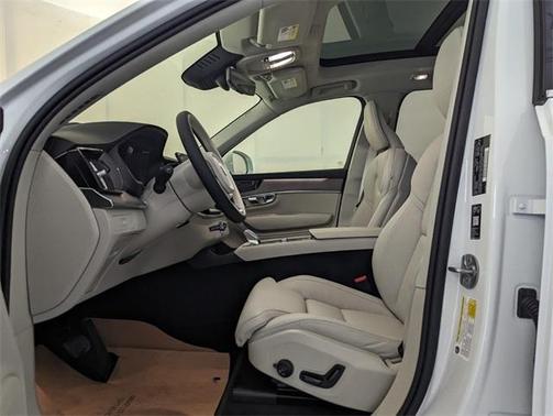 2026 Volvo XC90 B6 Ultra 7-Seater