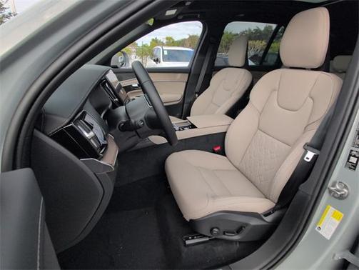 2026 Volvo XC90 B5 Plus 7-Seater