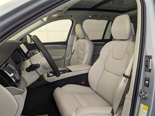 2026 Volvo XC90 B6 Ultra 7-Seater