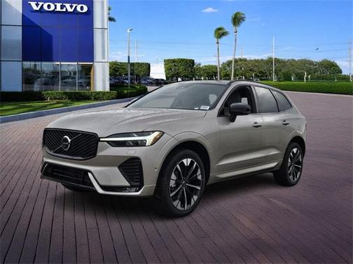 2026 Volvo XC60 B5 Plus