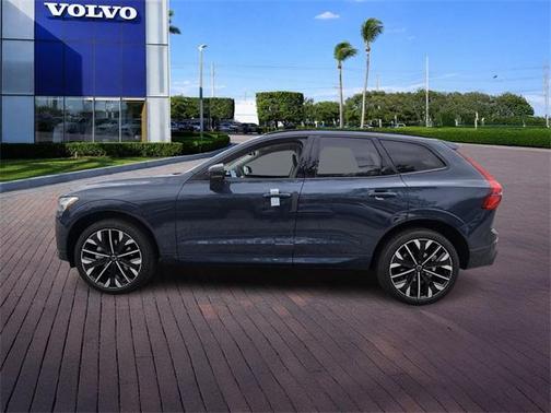 2026 Volvo XC60 B5 Ultra