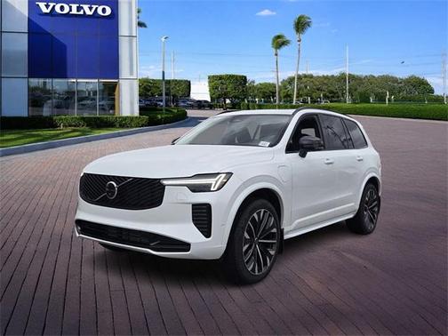 2026 Volvo XC90 Plug-In Hybrid T8 Ultra Dark Theme 7-Seater