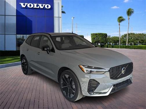 2026 Volvo XC60 B5 Plus