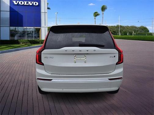 2026 Volvo XC90 B6 Ultra 7-Seater