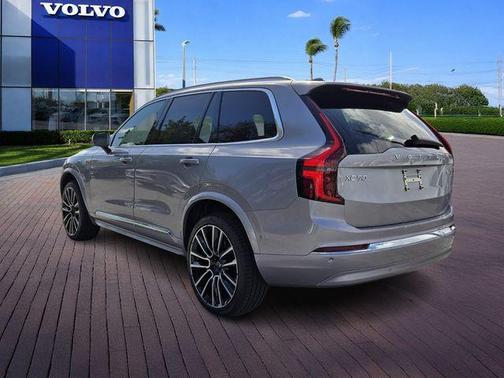 2026 Volvo XC90 B6 Ultra 7-Seater