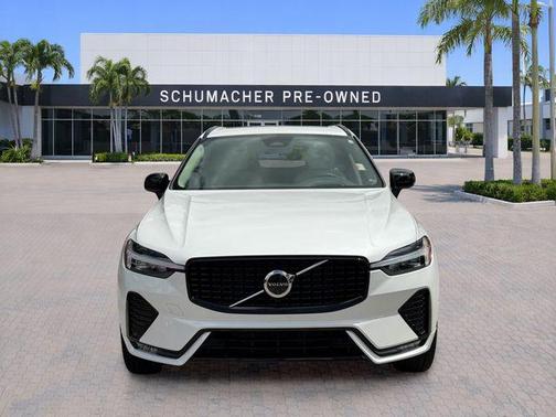 Crystal White Metallic 2024 Volvo XC60 B5 Ultimate Dark Theme