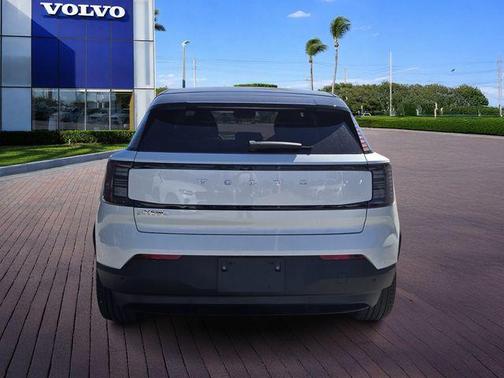 2026 Volvo EX30 Twin Motor Plus