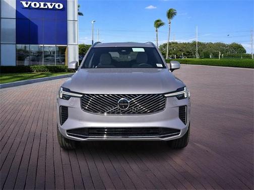 2026 Volvo XC90 B6 Plus 7-Seater