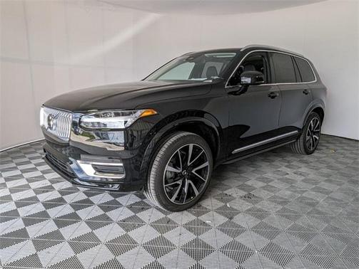 2025 Volvo XC90 B6 Plus 6-Seater