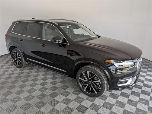 2025 Volvo XC90 B6 Plus 6-Seater