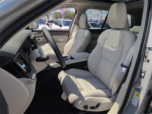 2026 Volvo XC90 B5 Ultra 7-Seater