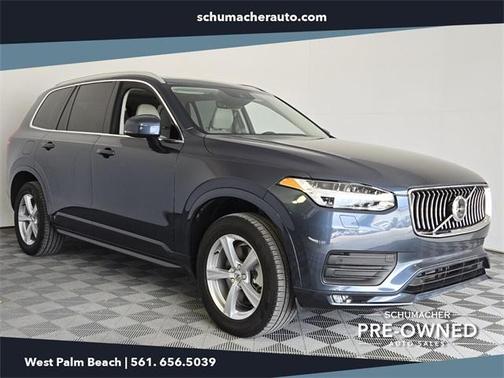 2020 Volvo XC90 T5 Momentum 7 Passenger
