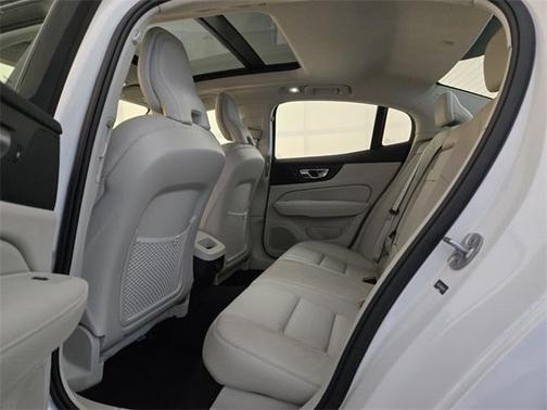 2024 Volvo S60 B5 Core Dark Theme