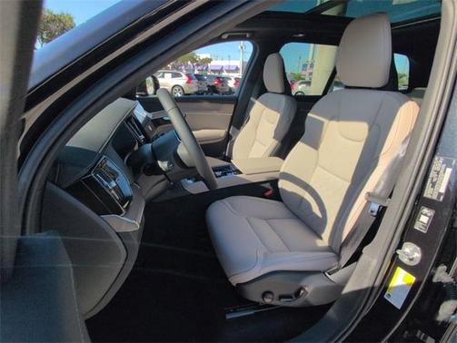 2026 Volvo XC90 B5 Core