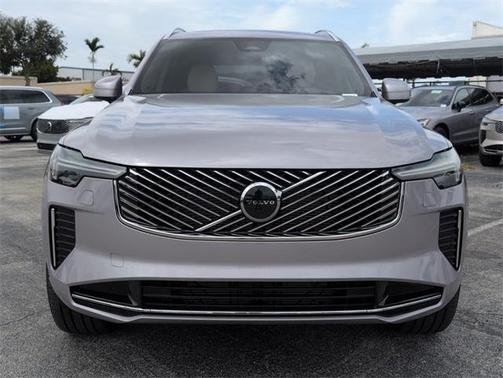 2026 Volvo XC90 B5 Core