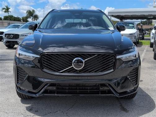 2026 Volvo XC60 B5 Core