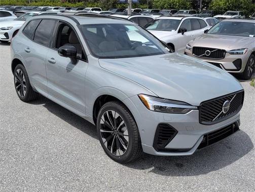 2026 Volvo XC60 Plug-In Hybrid T8 Plus