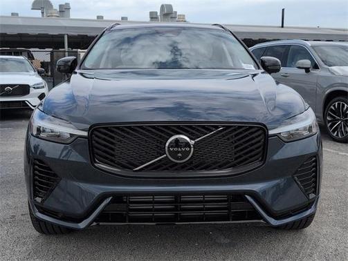 2026 Volvo XC60 T8 ULTRA