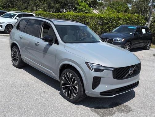 2026 Volvo XC90 B6 Ultra Dark Theme 7-Seater