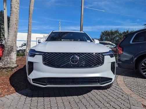 2026 Volvo XC90 B6 Ultra 7-Seater