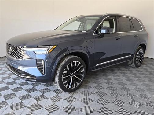 2025 Volvo XC90 Plug-In Hybrid T8 Ultra 7-Seater