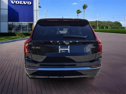 2026 Volvo XC90 B5 Ultra 7-Seater