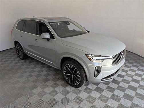 2025 Volvo XC90 Plug-In Hybrid T8 Plus 7-Seater