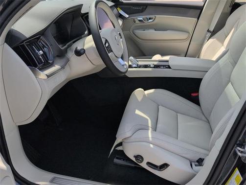 2026 Volvo XC90 B6 Ultra 7-Seater