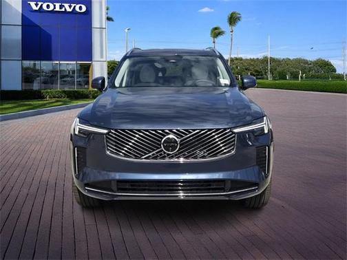 2026 Volvo XC90 B6 Ultra 6-Seater