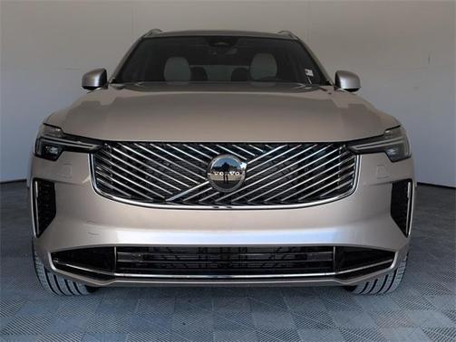 2026 Volvo XC90 B5 Core