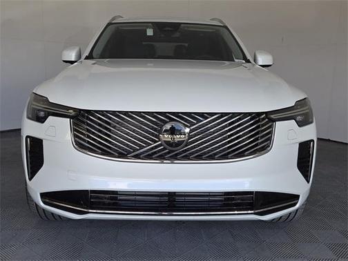 2025 Volvo XC90 Plug-In Hybrid T8 Plus 7-Seater
