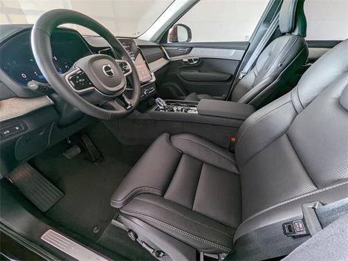 2025 Volvo XC90 Plug-In Hybrid T8 Ultra 7-Seater