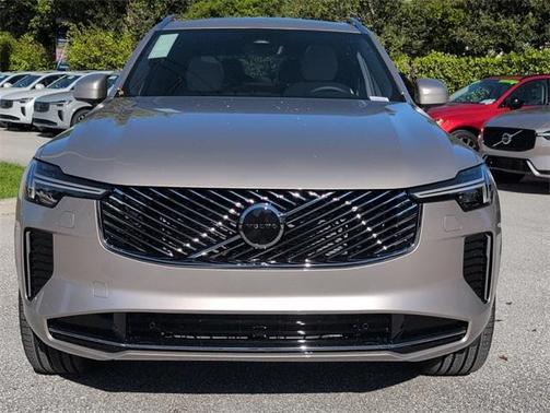 2026 Volvo XC90 B6 Core