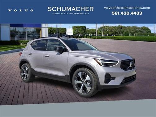 2026 Volvo XC40 B5 Plus