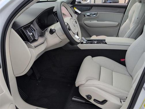 2026 Volvo XC90 B6 Ultra 7-Seater