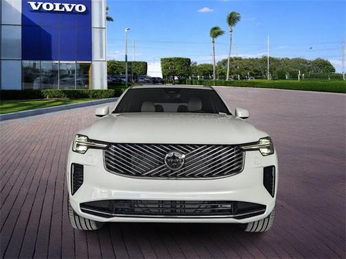 2026 Volvo XC90 B6 Ultra 7-Seater