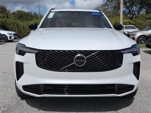 2026 Volvo XC90 B6 Ultra Dark Theme 7-Seater