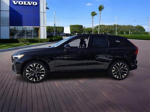 2026 Volvo XC60 B5 Ultra