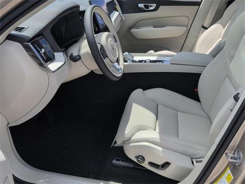 2026 Volvo XC60 Plug-In Hybrid T8 Ultra