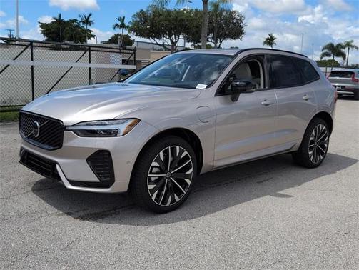 2026 Volvo XC60 Plug-In Hybrid T8 Ultra