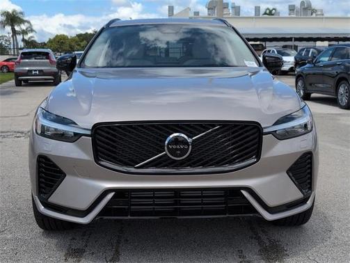 2026 Volvo XC60 Plug-In Hybrid T8 Ultra